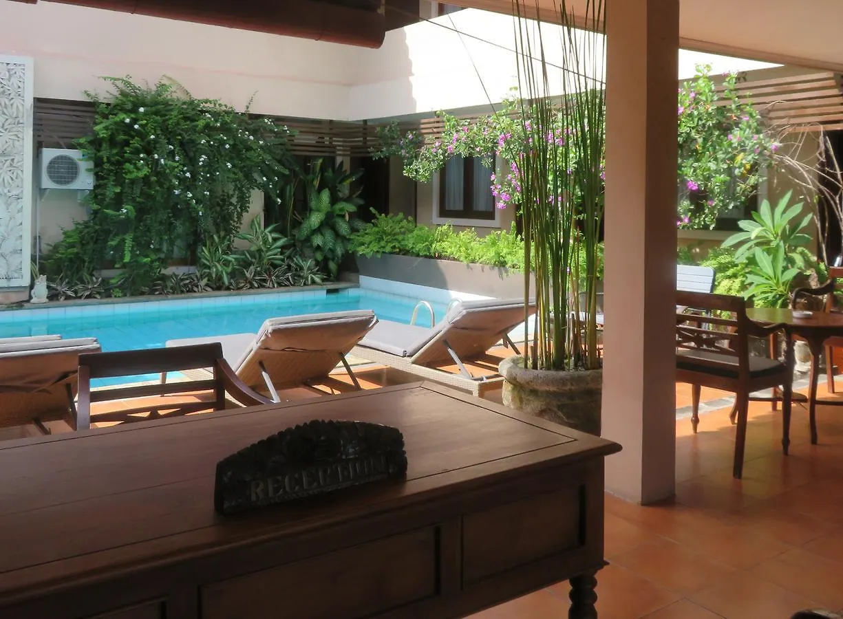 Bali Airport Dorm Albergue Hostal